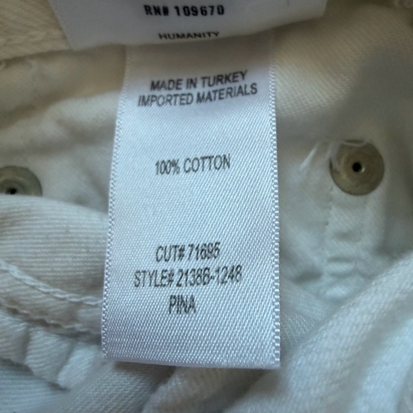 Citizens of Humanity Pina Cropped Low Rise Baggy Cotton Jean in Chalk - Picture 10 of 11